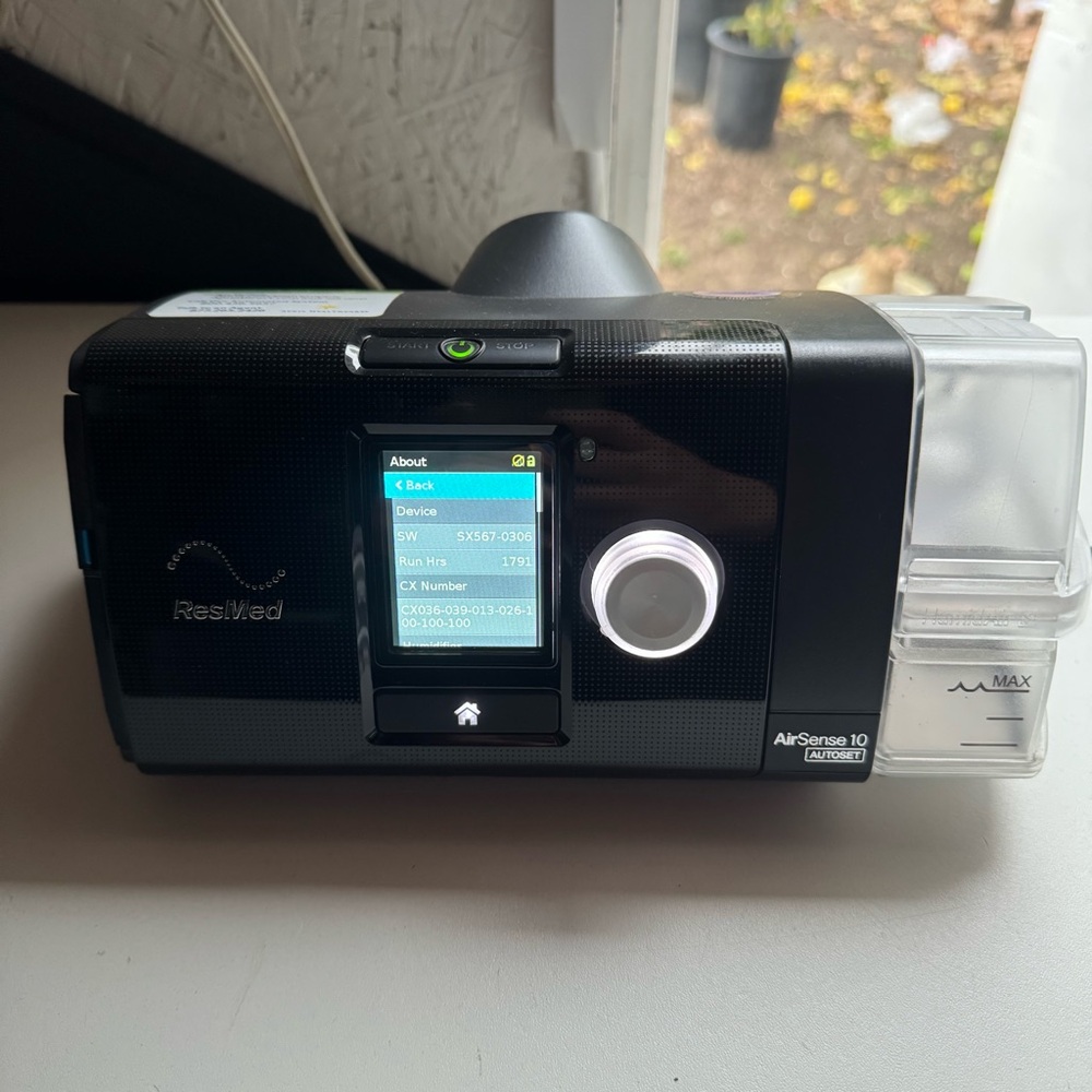 ResMed AirSense 10 Elite in Black